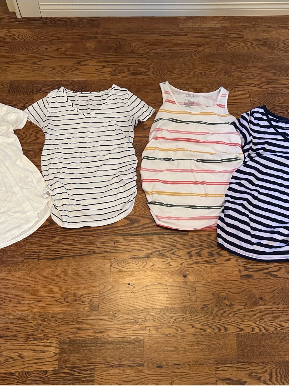 Lot of 4 Maternity tee’s